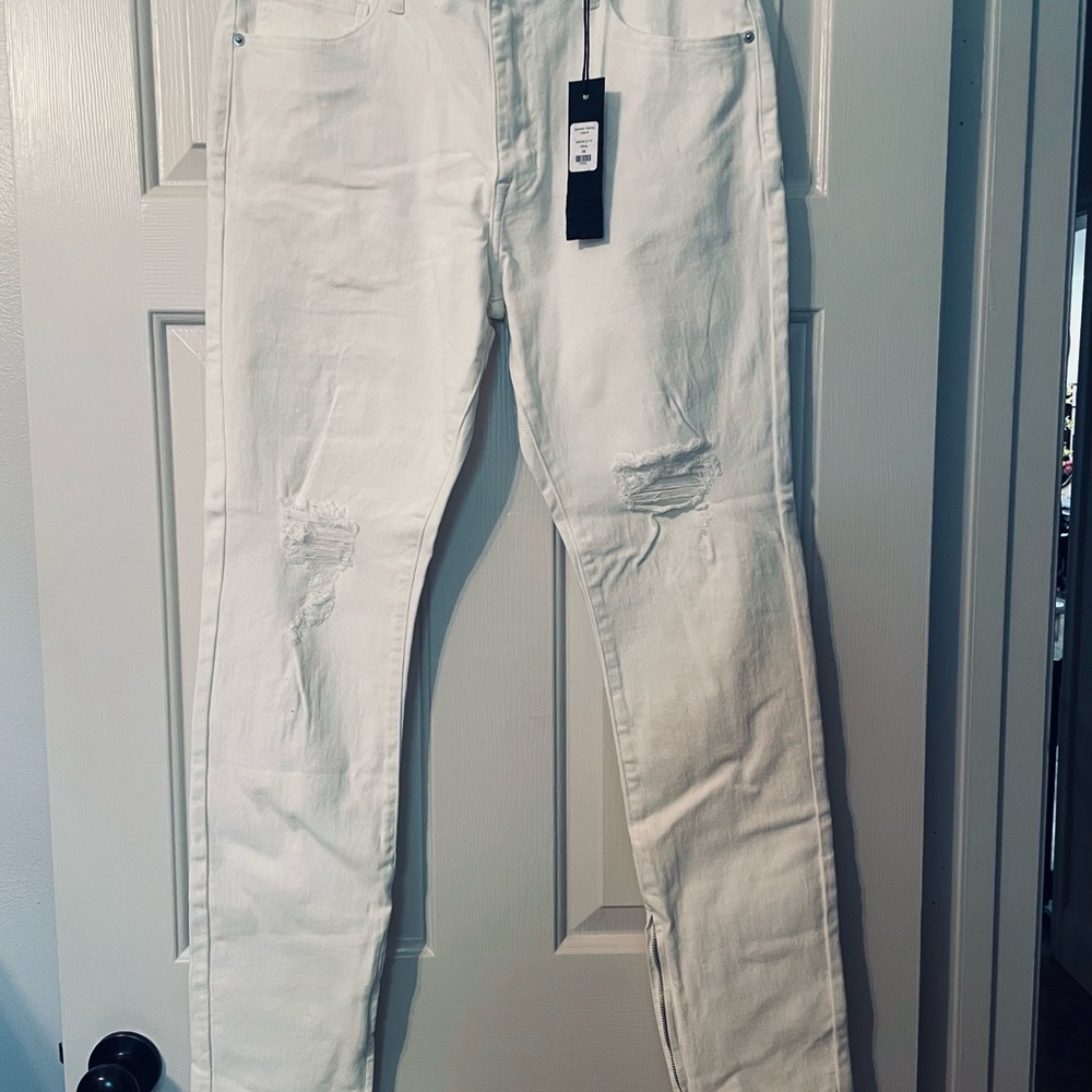 Men’s white Skinny Fashion Nova jeans
